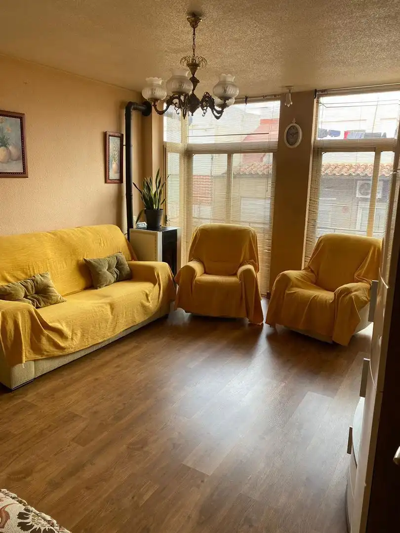 Piso en venta en Calle Puertas de Lorca, 28, Vélez-Rubio Sala de estar de Piso en venta en Vélez-Rubio con Aire acondicionado, Calefacción y Parquet