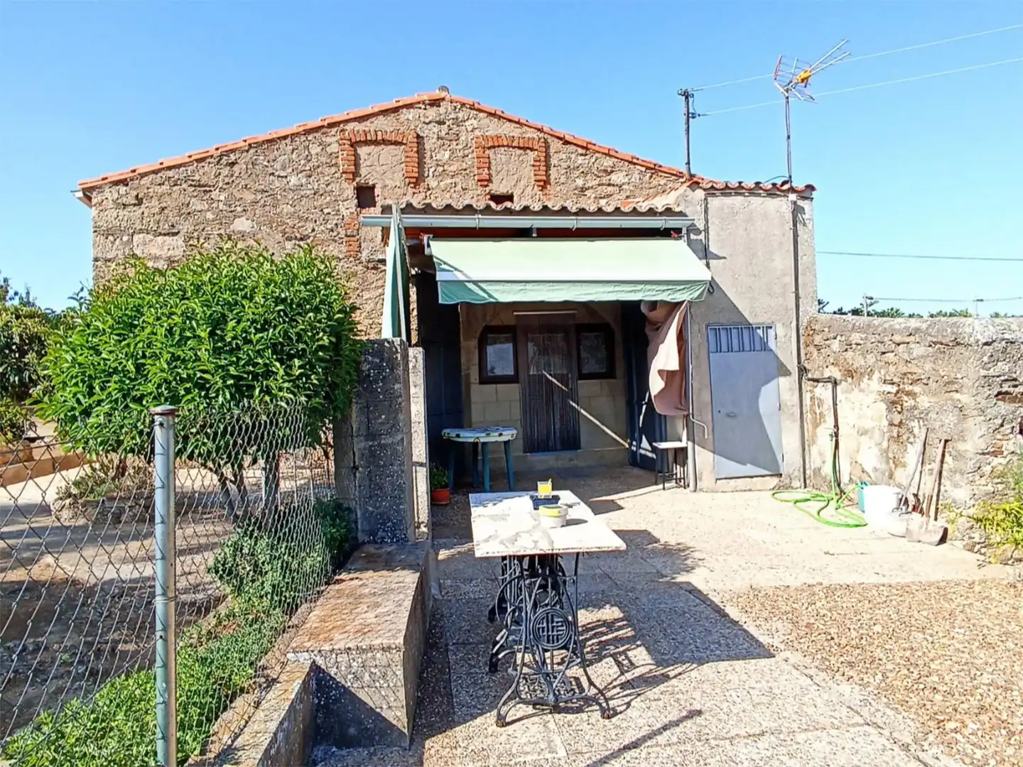 Exterior view of Country homes for sale in Plasenzuela  with Air Conditioner, Heating and Private garden