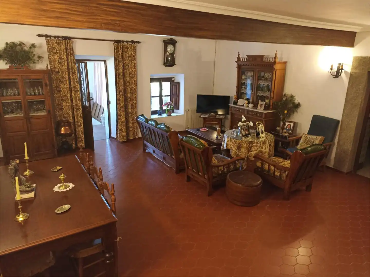 Living room of Country homes for sale in Plasenzuela  with Air Conditioner, Heating and Private garden