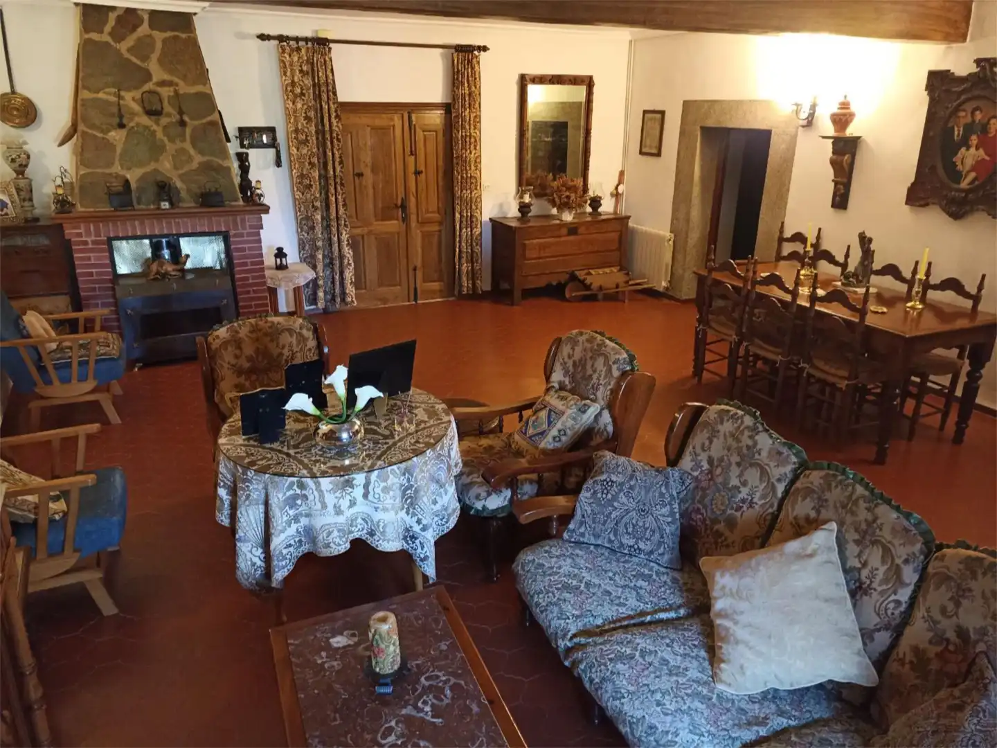 Living room of Country homes for sale in Plasenzuela  with Air Conditioner, Heating and Private garden