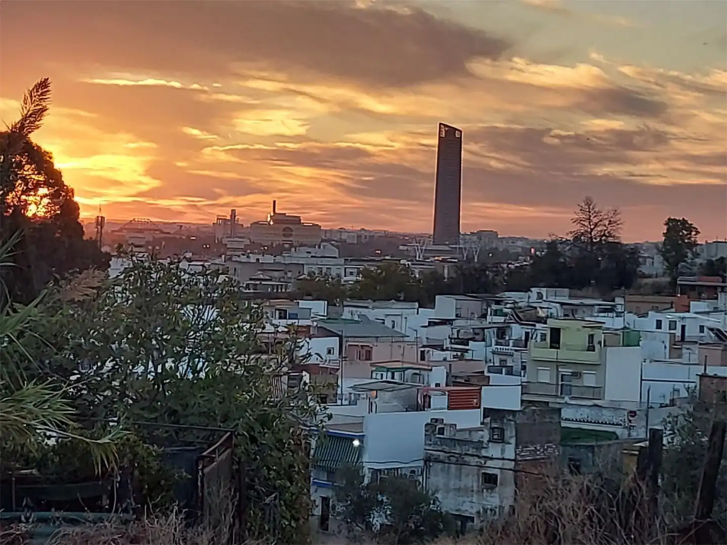 Piso en venta en Desconocido, Balcón de Sevilla - Atalaya - La Uva - La Extremeña Vista exterior de Piso en venta en Camas con Aire acondicionado, Jardín privado y Parquet