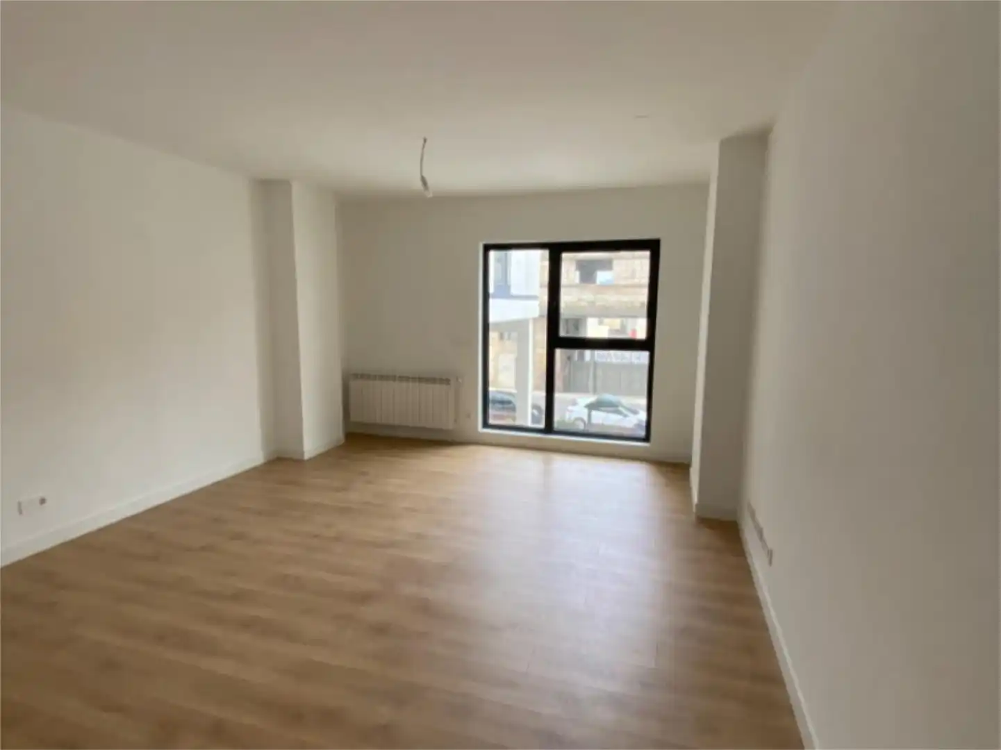 Piso en venta en Rúa Tomás A. Alonso, 93, Plaza Industria Piso en venta en Vigo con Calefacción, Parquet y Trastero