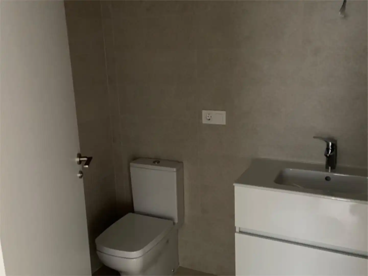 Piso en venta en Rúa Tomás A. Alonso, 93, Plaza Industria Baño de Piso en venta en Vigo con Calefacción, Parquet y Trastero