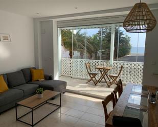 Sala d'estar de Apartament de lloguer en Altea amb Aire condicionat, Terrassa i Balcó