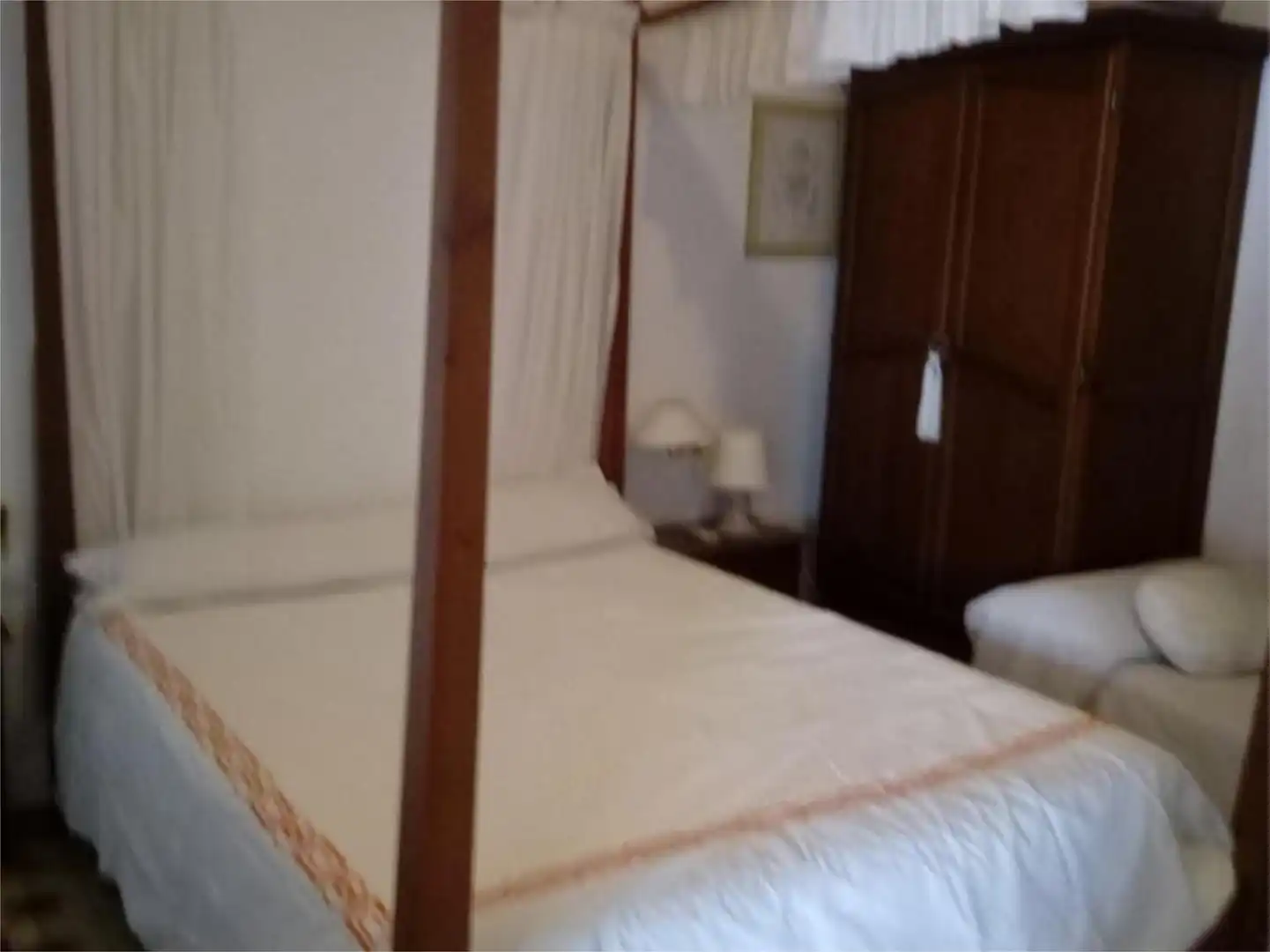 Bedroom of Flat for rent in Almagro  with Air Conditioner, Heating and Terrace