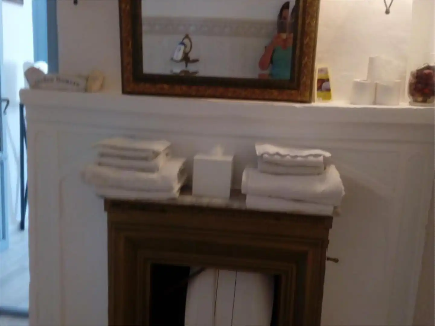 Bathroom of Flat for rent in Almagro  with Air Conditioner, Heating and Terrace