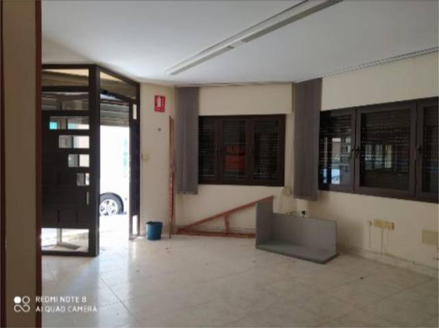 Local comercial en Alquiler en Carrer Ausiàs March, 1 en Centro