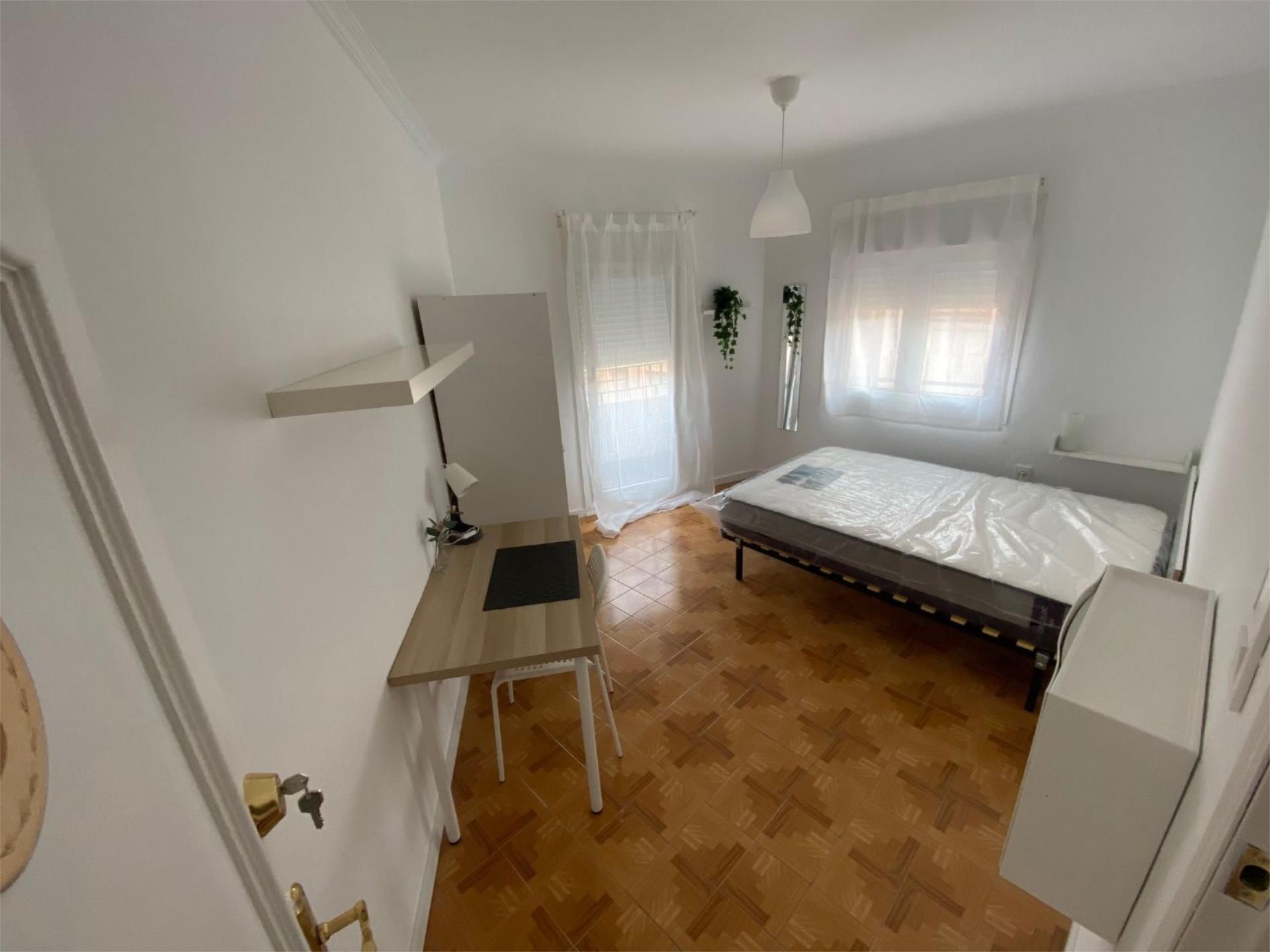 Flat to share in Calle de Alcañiz, 7, Barrio de Delicias