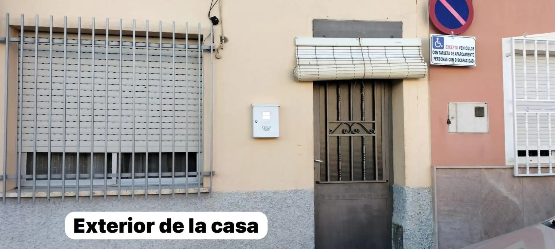 Vista exterior de Casa adosada en venda en Totana amb Aire condicionat i Terrassa