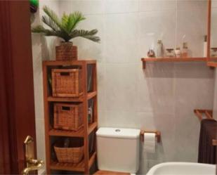 Bathroom of Flat for sale in Bergondo  with Heating, Parquet flooring and Terrace