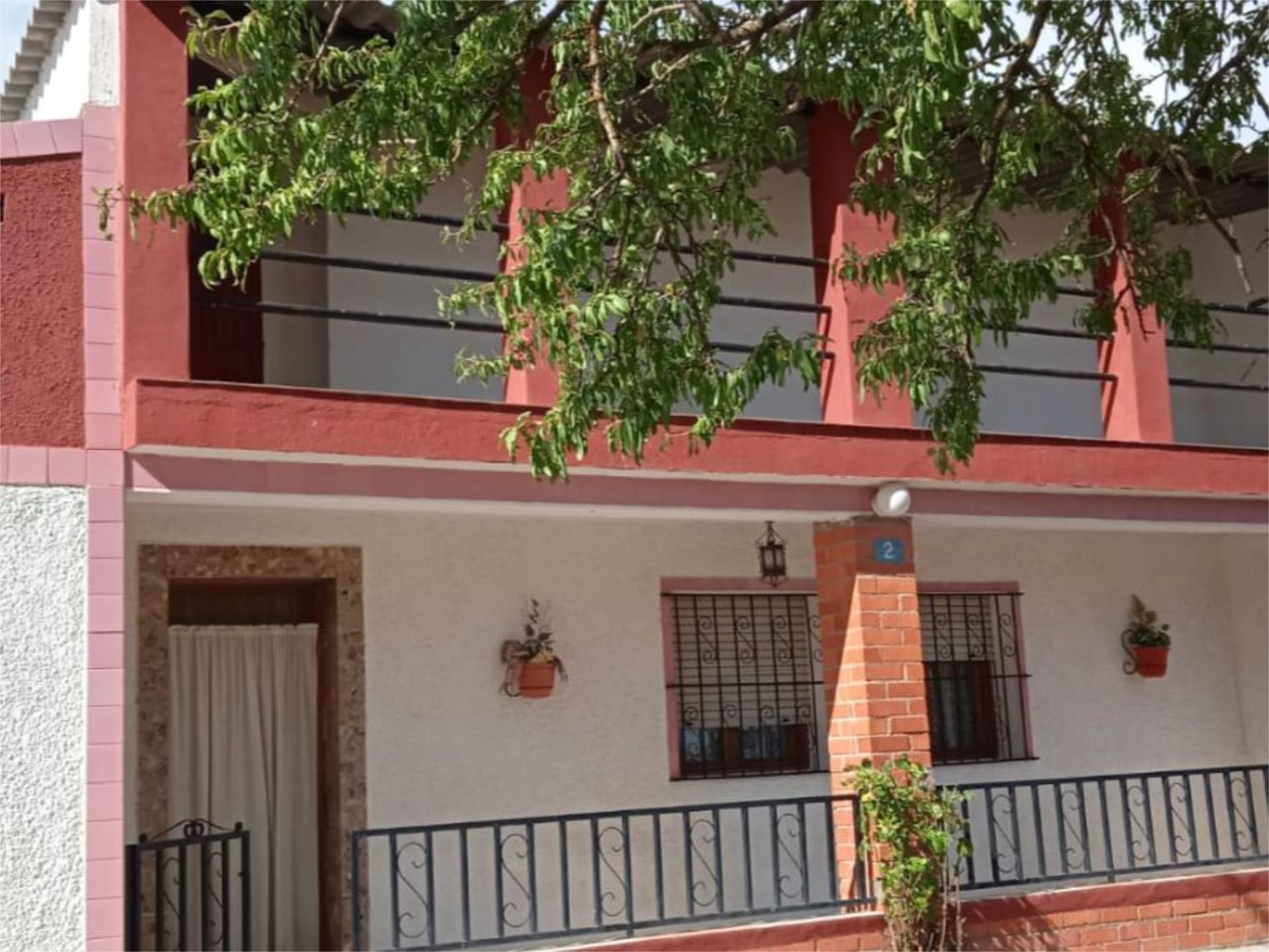 Vista exterior de Casa o xalet en venda en Salvador de Zapardiel amb Calefacció, Terrassa i Traster