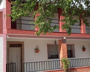 Exterior view of House or chalet for sale in Salvador de Zapardiel  with Heating, Terrace and Storage room