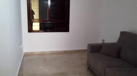 Foto 3 de Piso en venta en Avenida Teniente General Muslera, 11, Muelle,  Ceuta Capital