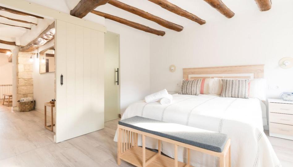 Casa adosada en venta en Carrer de Sant Joan, 19, Almatret, Lleida - imagen 1 Foto 1 de Casa adosada en venta en Carrer de Sant Joan, 19, Almatret, Lleida