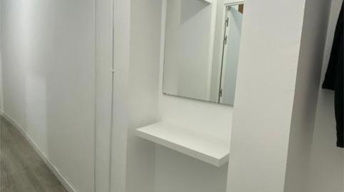 Foto 2 de Piso de alquiler en Carrer de Sant Antoni Abat, 38, El Raval,  Barcelona Capital