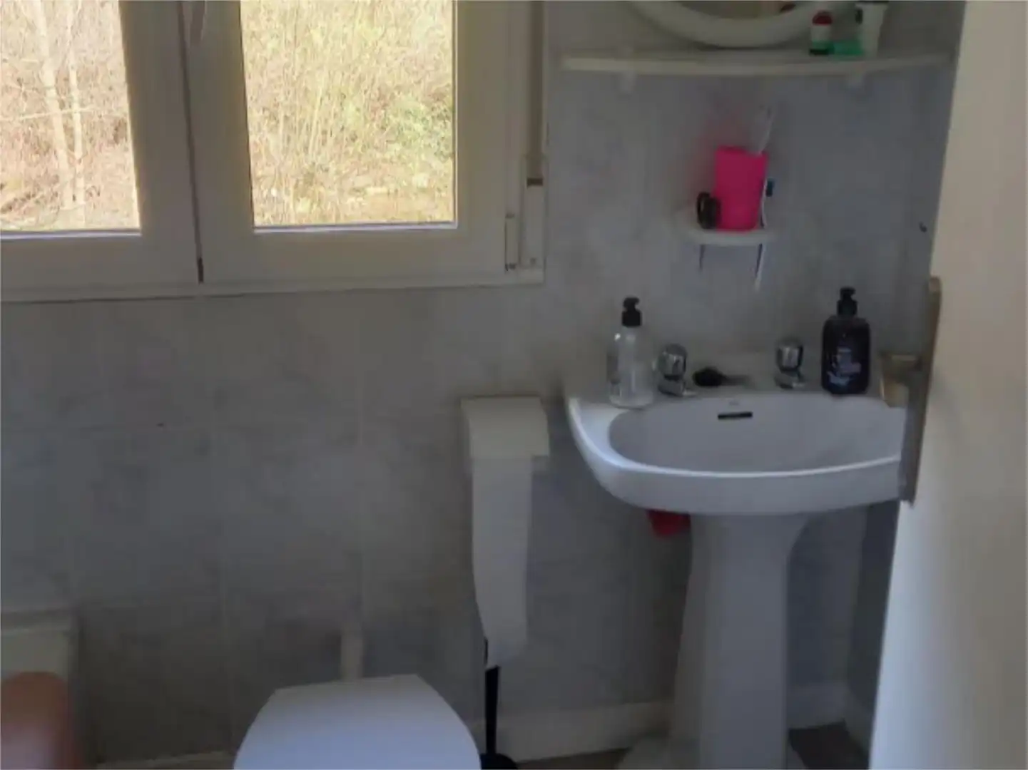 Bany de Casa o xalet en venda en Belmonte de Miranda amb Terrassa