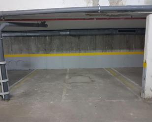 Garage to rent in Calle de Purchena, 39, Apóstol Santiago