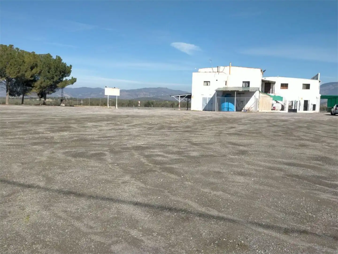Commercial properties for sale in Moraleda de Zafayona Parking of Commercial properties for sale in Moraleda de Zafayona with Air Conditioner, Heating and Furnished