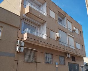 Vista exterior de Apartament en venda en San Pedro del Pinatar amb Aire condicionat i Balcó