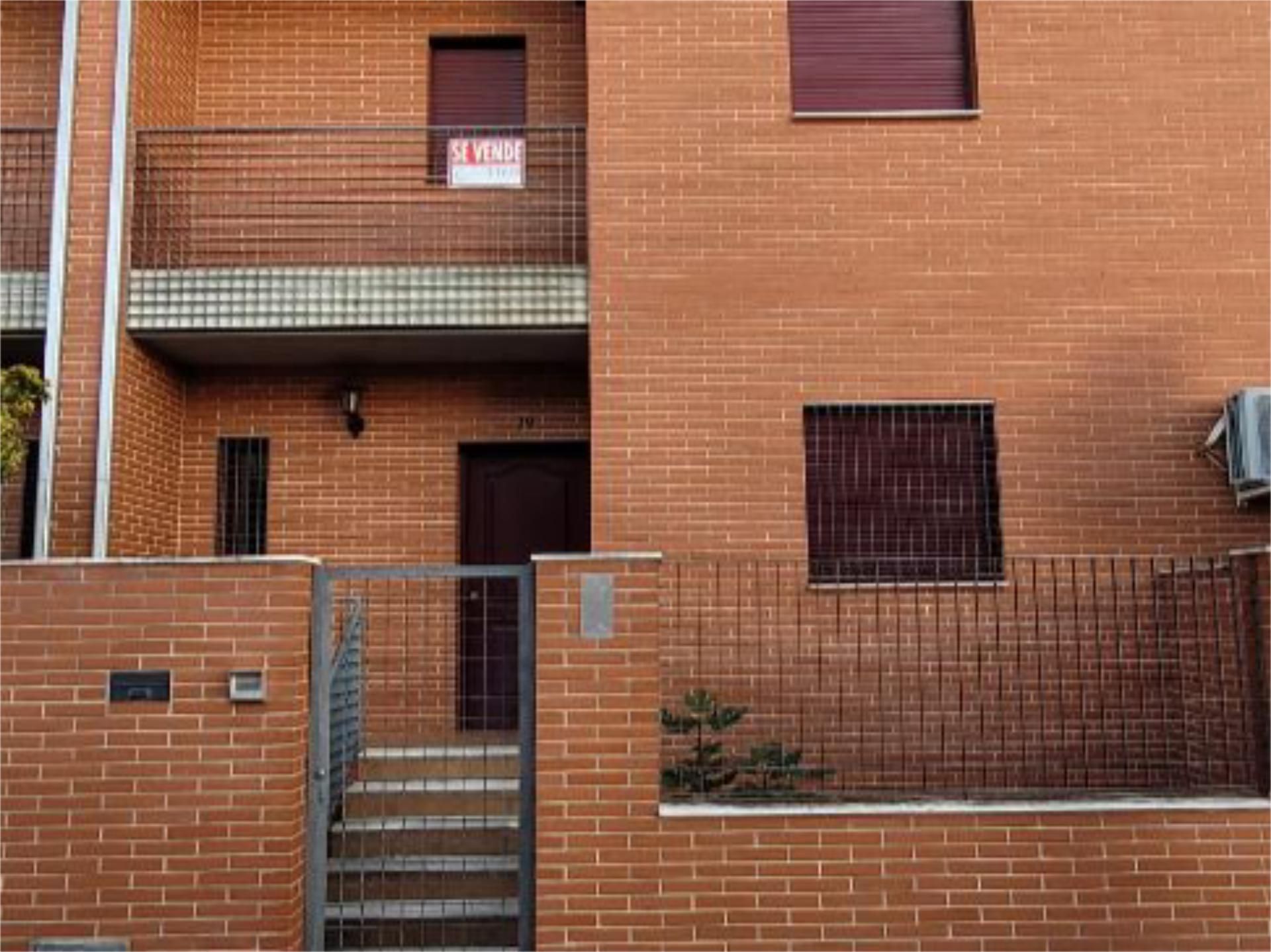 Exterior view of Single-family semi-detached for sale in Fernán Caballero  with Heating, Private garden and Terrace