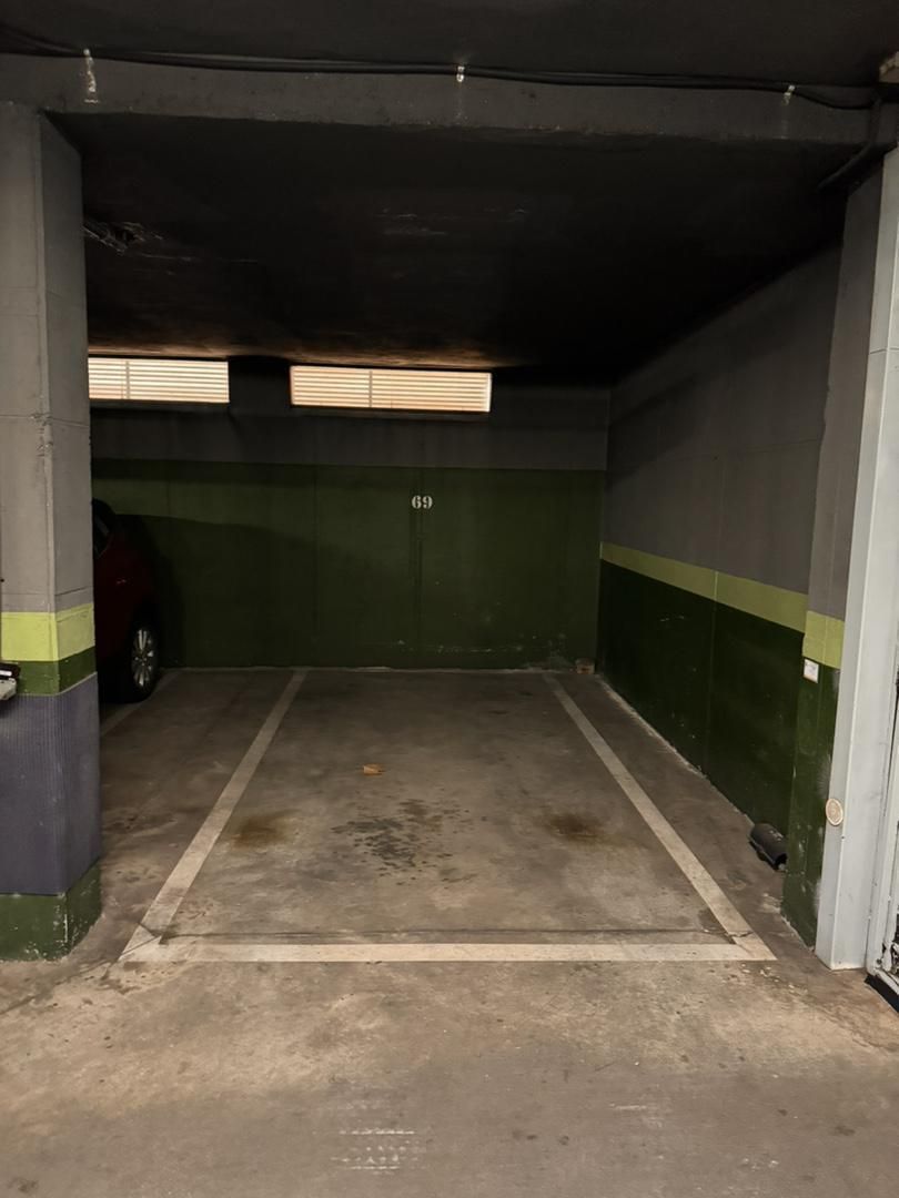 Parking of Garage for sale in  Madrid Capital