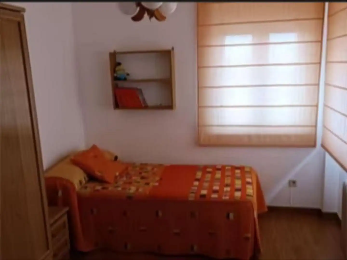 Zimmer in Calle Astorga, 21, Capuchinos - Glorieta - Ciudad Jardín Schlafzimmer von Wohnung zur untervermieten in Salamanca mit Heizung, Parkett und Möbliert