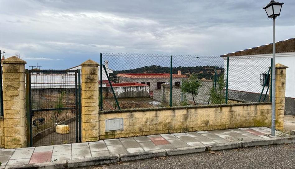 Casa adosada en venda a Calle Rosalia de Castro, 4, El Garrobo, Sevilla - imatge 1 Foto 1 de Casa adosada en venda a Calle Rosalia de Castro, 4, El Garrobo, Sevilla