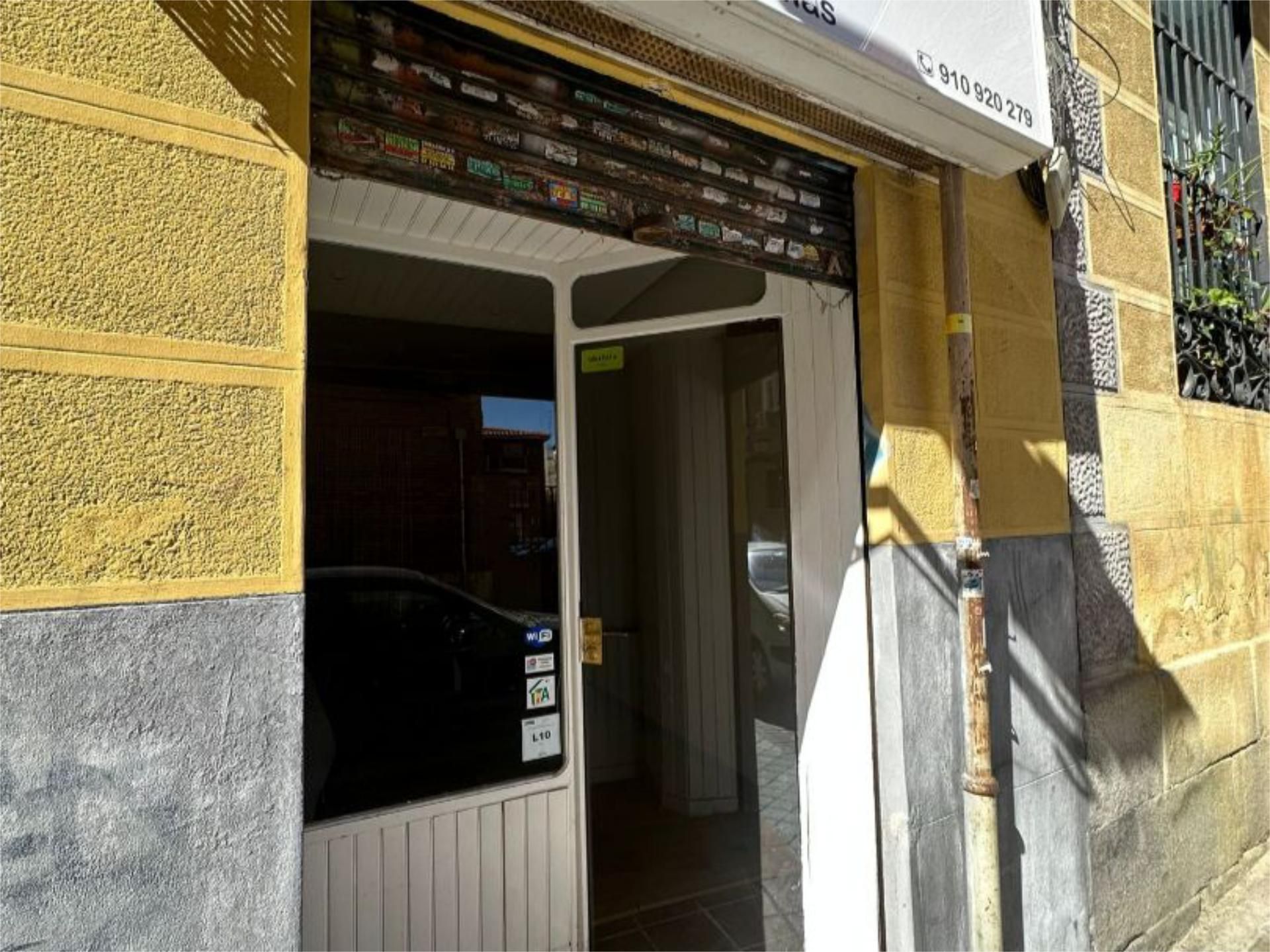 Local en venta en Calle de Bernardo López García, 3, Universidad - Malasaña