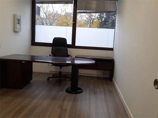 Oficina en Alquiler en Calle de Cerdeña, 1 en San José Alto