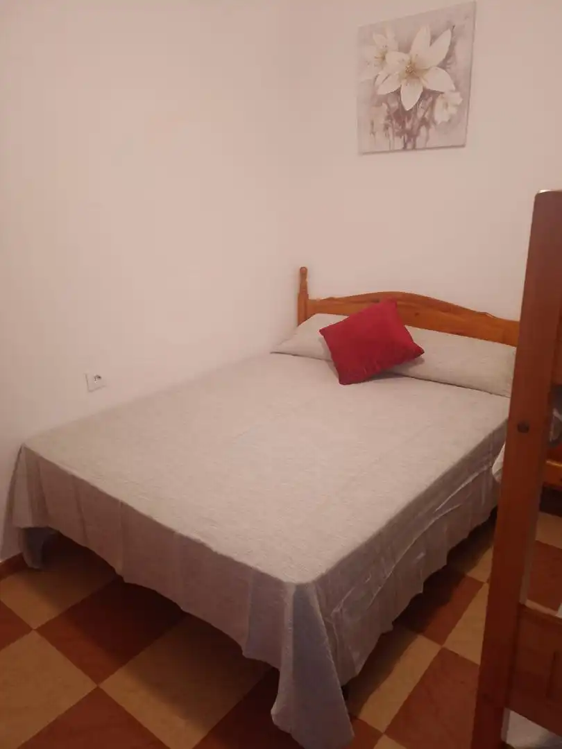 Piso de alquiler en Avenida de Málaga, Centro Habitación de Piso de alquiler en Chipiona con Amueblado, Lavadora y Microondas