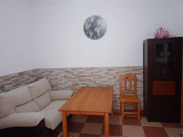 Piso en Alquiler en Avenida de Málaga, 53a en Centro