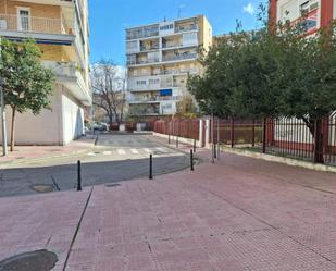 Vista exterior de Pis en venda en Alcalá de Henares amb Aire condicionat