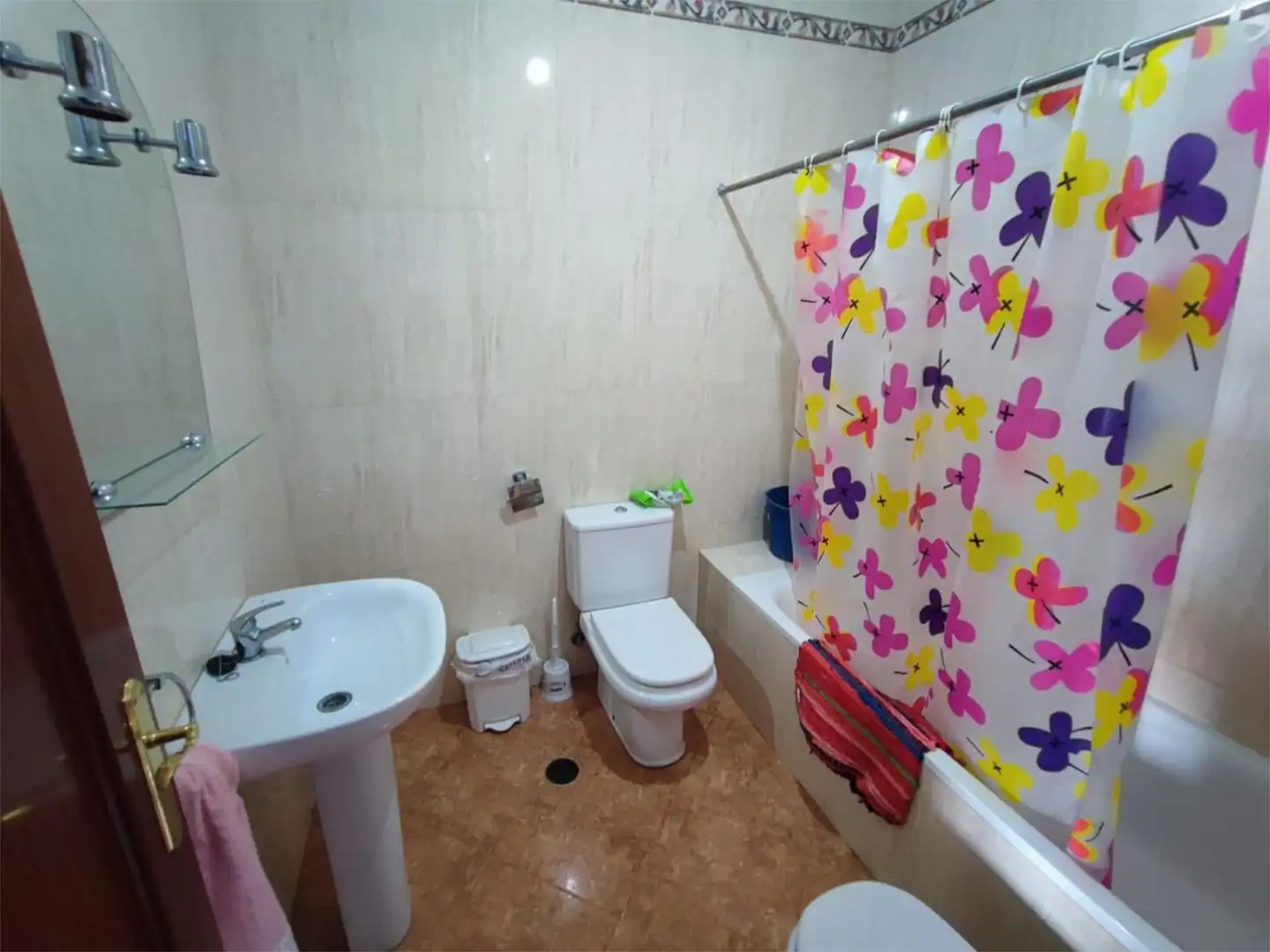 Piso en venta en Calle Ronda, 20, Alcalá del Valle Baño de Piso en venta en Alcalá del Valle