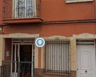 Vista exterior de Casa adosada en venda en Benifaió amb Terrassa i Balcó