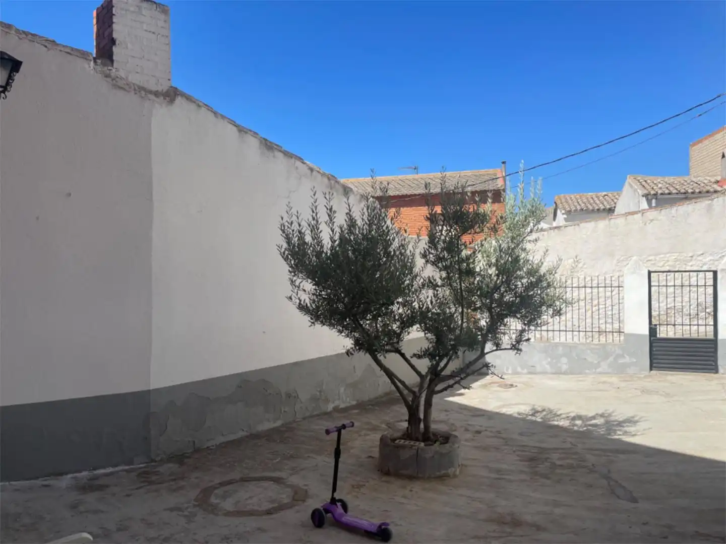 Casa adosada en venta en Travesia Santo, 16, Tresjuncos Vista exterior de Casa adosada en venta en Tresjuncos con Jardín privado, Terraza y Trastero