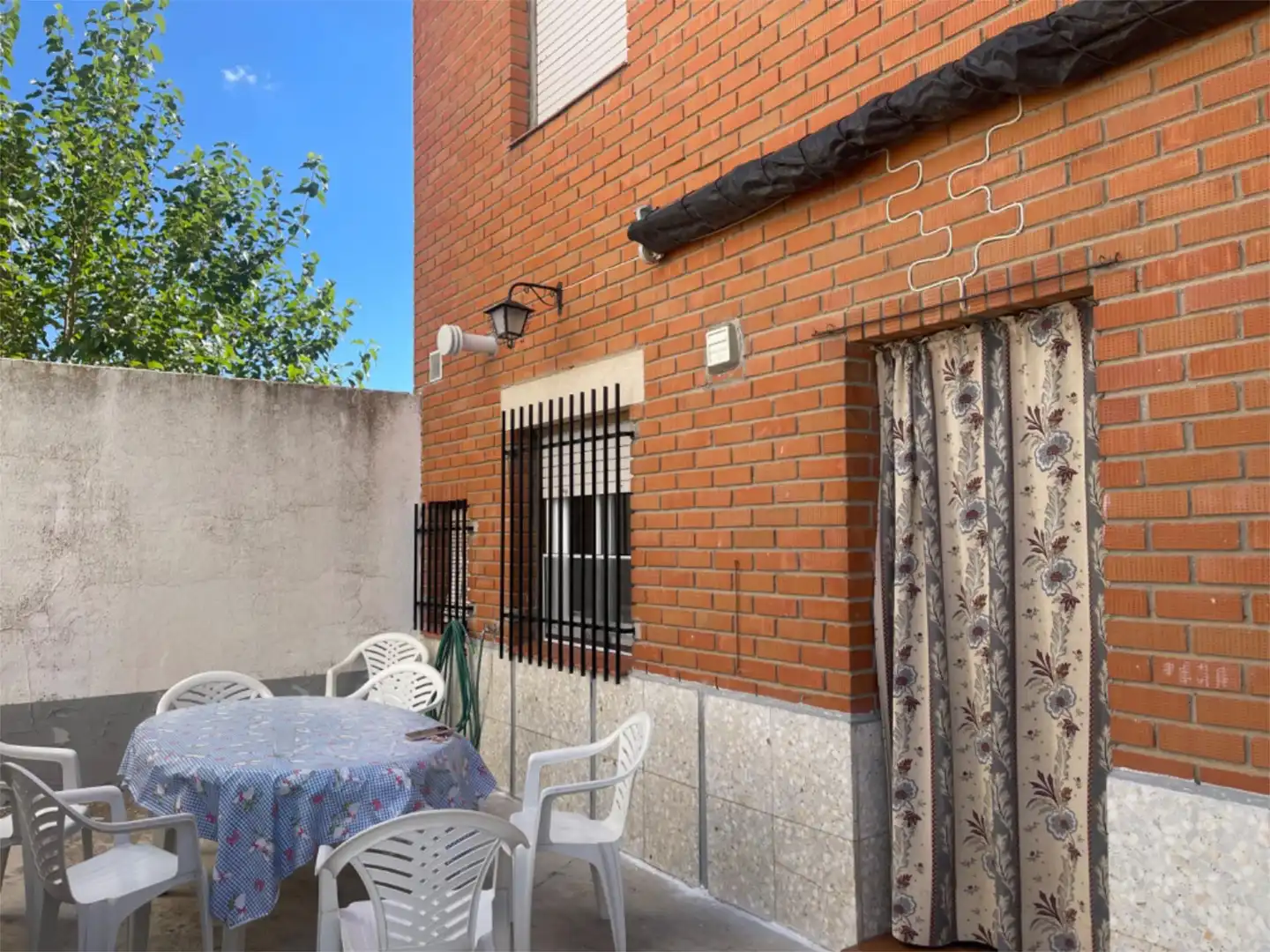 Casa adosada en venta en Travesia Santo, 16, Tresjuncos Vista exterior de Casa adosada en venta en Tresjuncos con Jardín privado, Terraza y Trastero