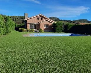 Piscina de Casa o xalet en venda en Gorliz amb Calefacció, Jardí privat i Parquet