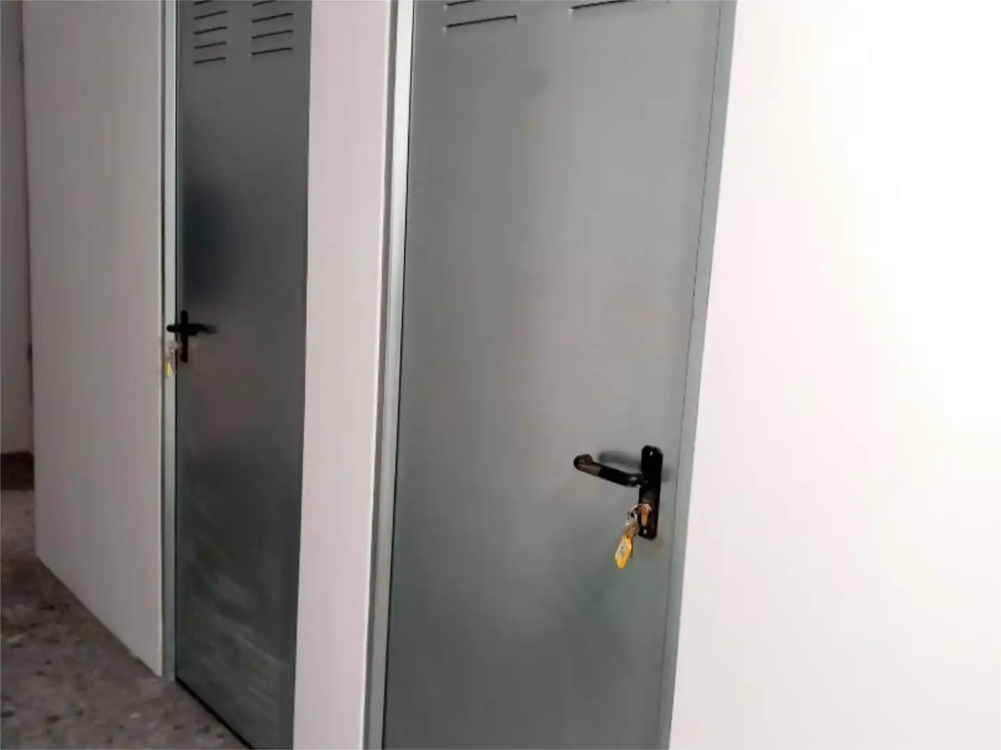 Storage room for sale in Burgos