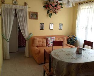 Sala d'estar de Casa adosada en venda en Campo de Villavidel
