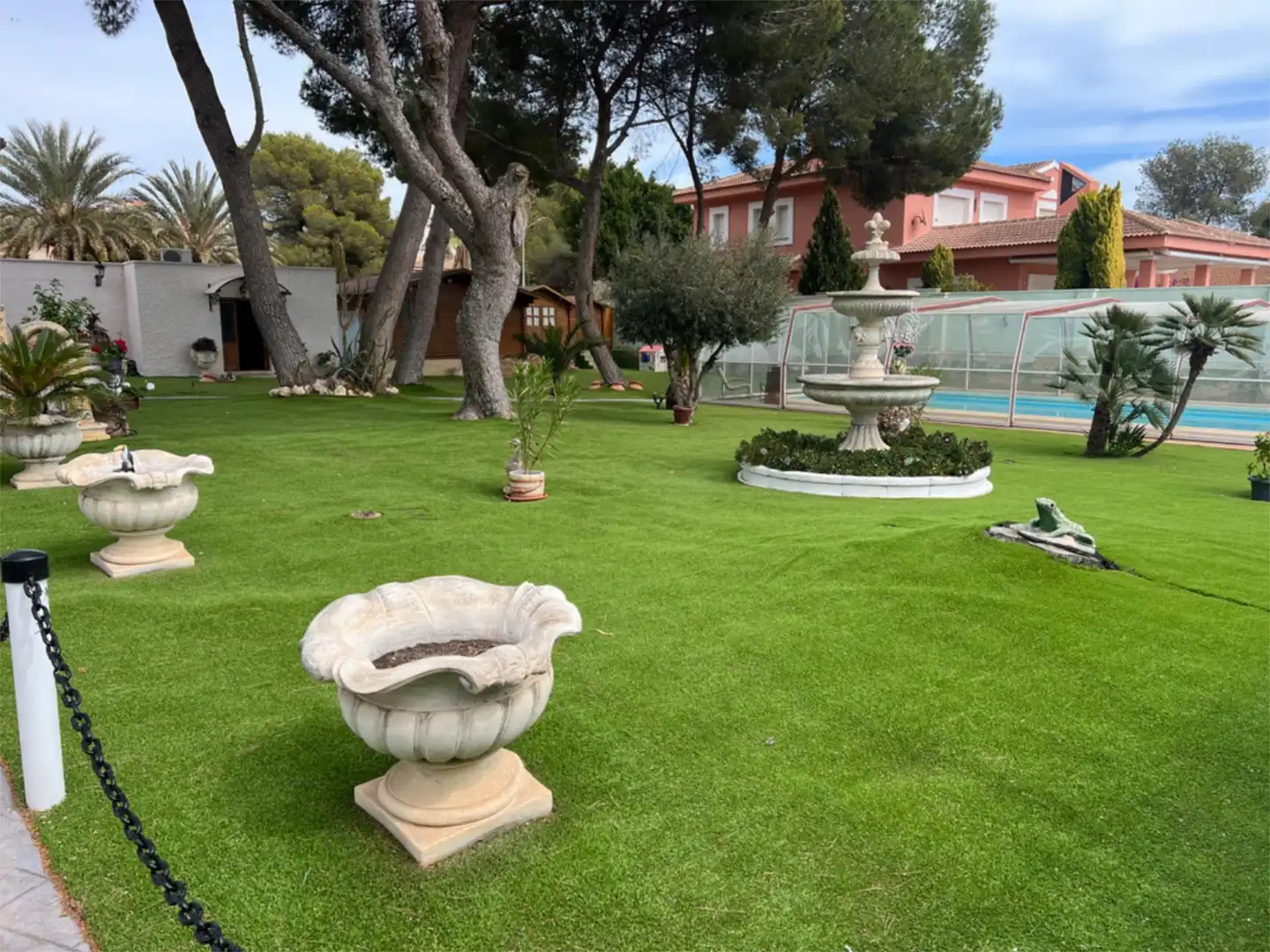 Casa o chalet en venta en Calle Pablo Neruda, 4, Campoamor Jardín de Casa o chalet en venta en Orihuela con Aire acondicionado, Terraza y Piscina