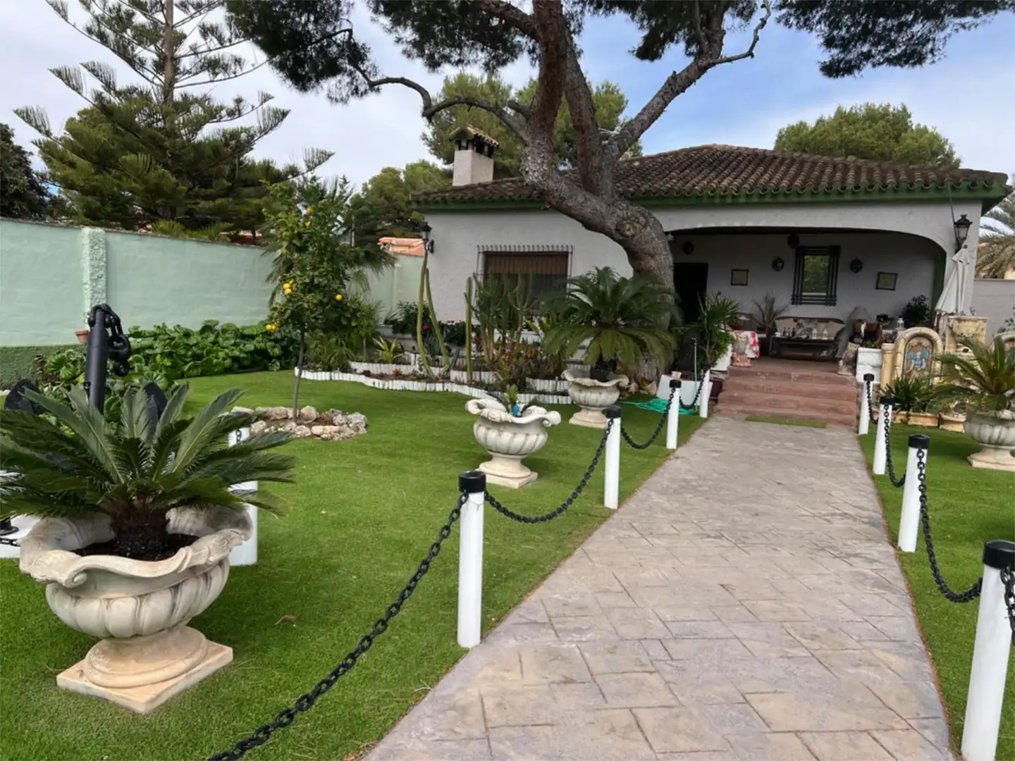 Casa o chalet en venta en Calle Pablo Neruda, 4, Campoamor Jardín de Casa o chalet en venta en Orihuela con Aire acondicionado, Terraza y Piscina