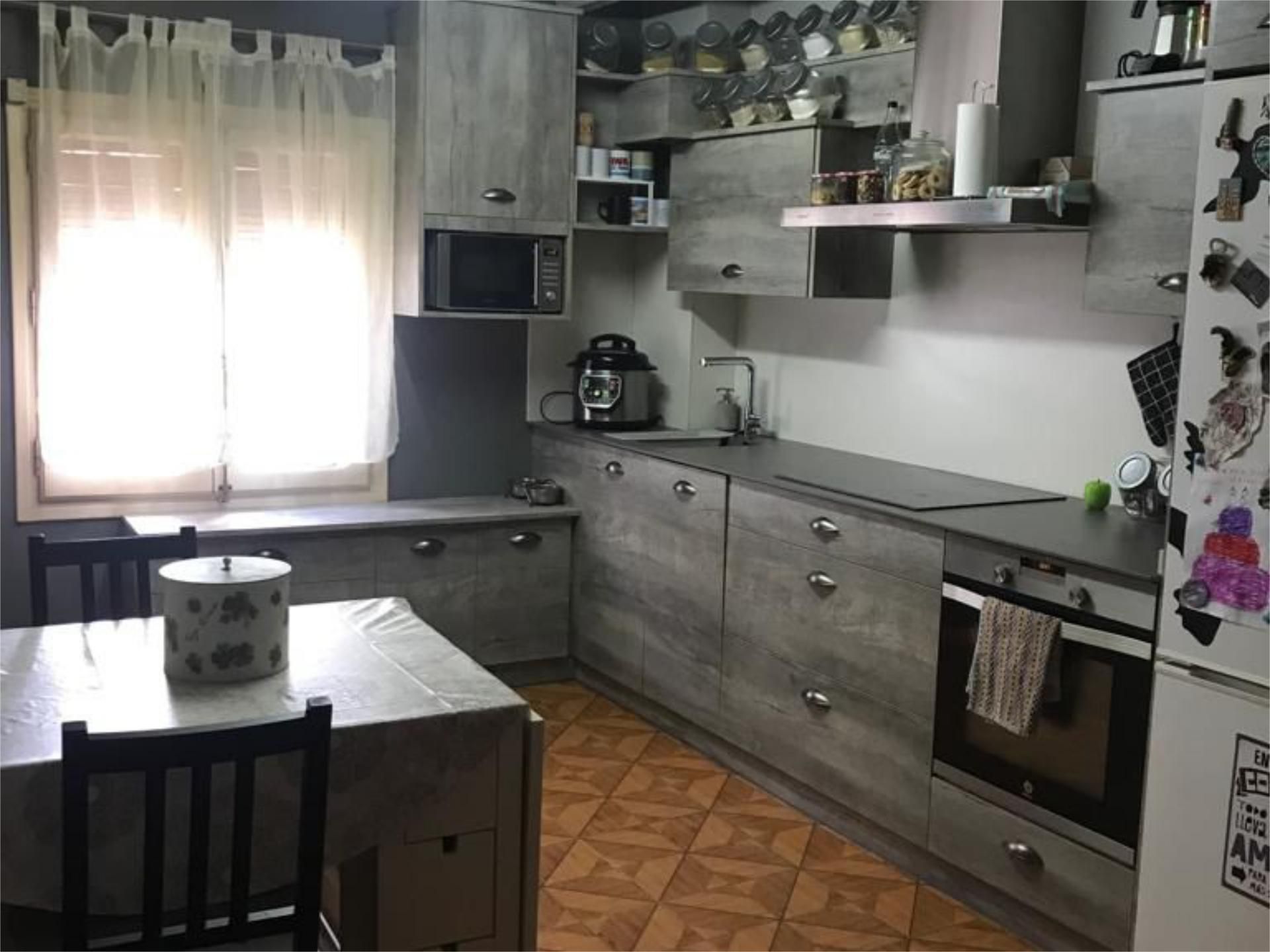 Kitchen of Single-family semi-detached for sale in Litago