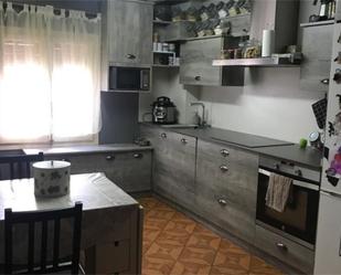 Kitchen of Single-family semi-detached for sale in Litago  with Heating