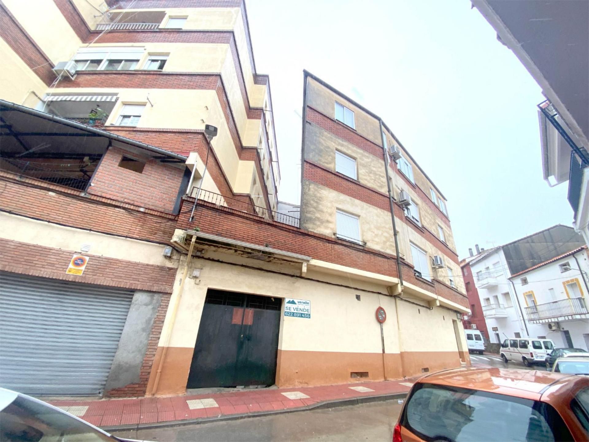 Vista exterior de Garatge en venda en Jaraíz de la Vera