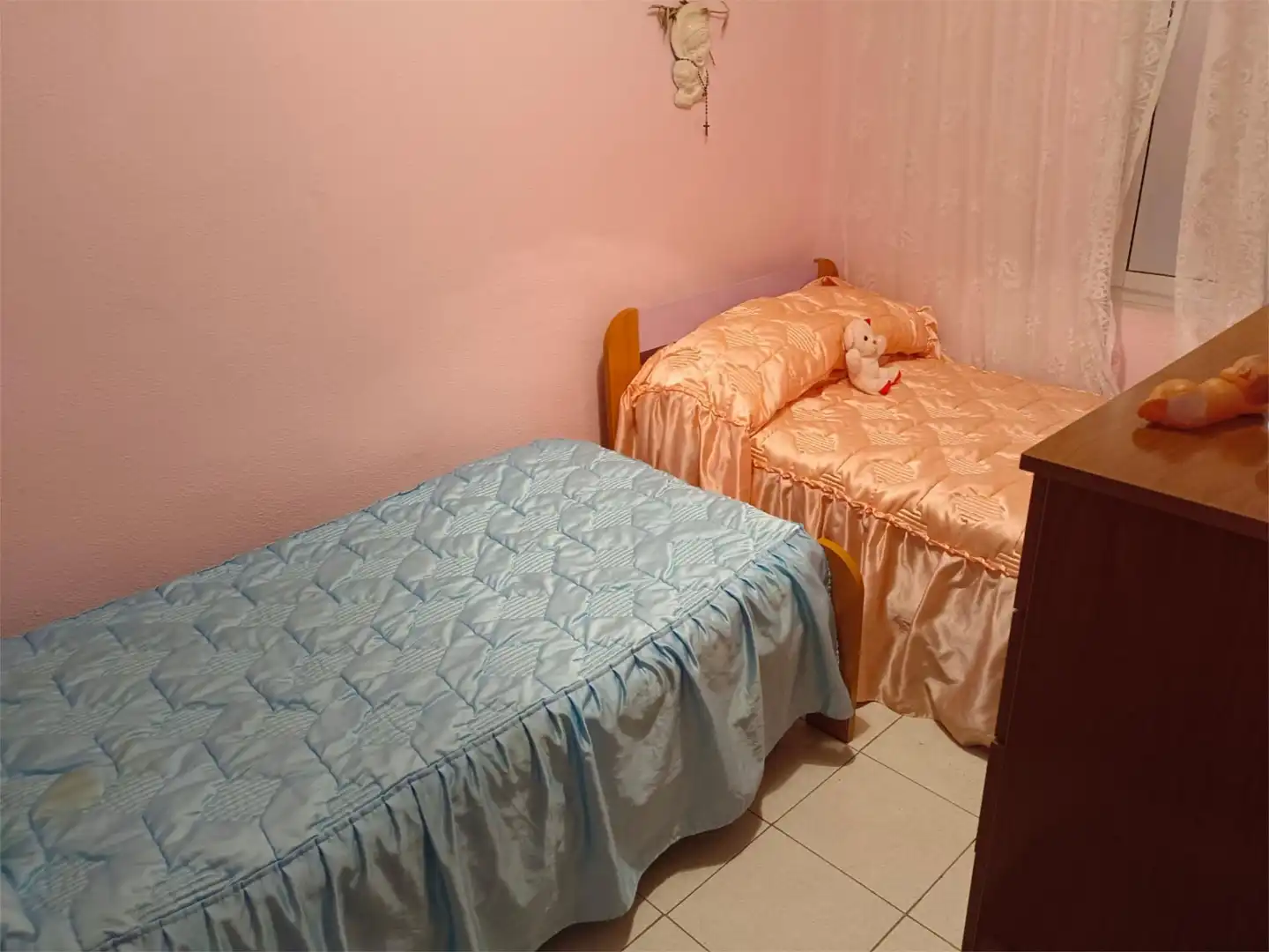 Casa adosada en venta en Calle Beato Queija Vega, 40, Minas de Riotinto Habitación de Casa adosada en venta en Minas de Riotinto con Terraza