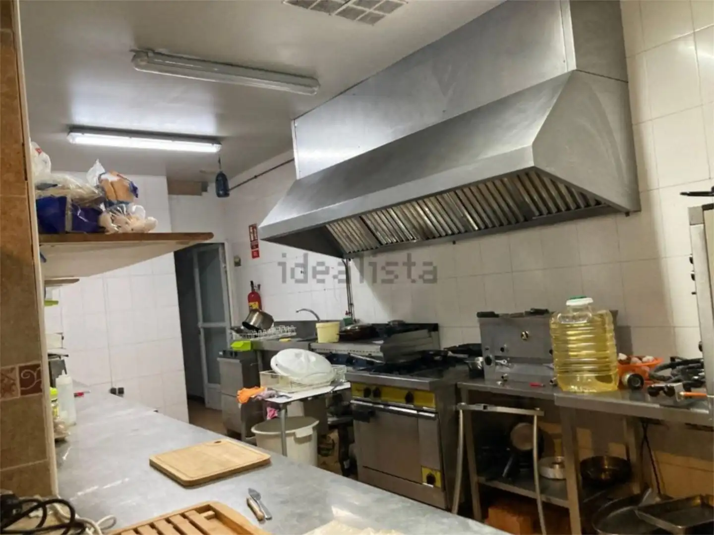 Kitchen of Commercial properties for sale in San Martín de Valdeiglesias  with Air Conditioner, Heating and Furnished