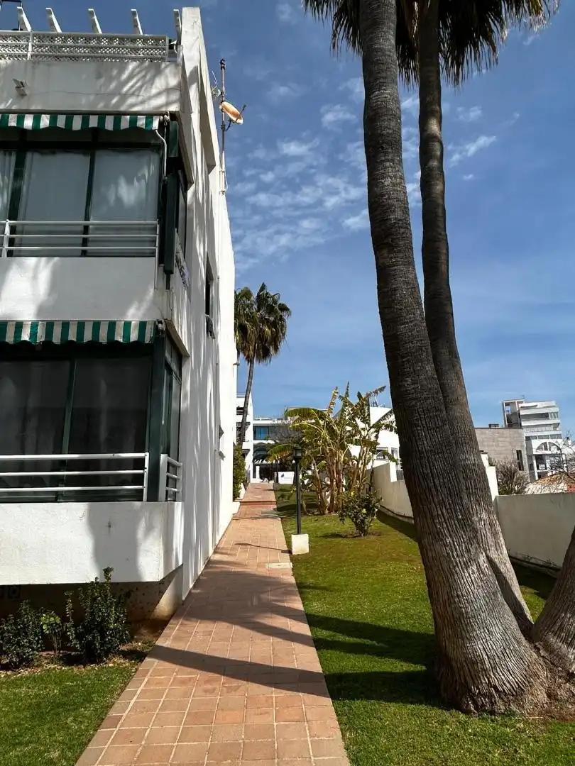 Piso en venta en Avinguda de Joan Miró, Cala Major Vista exterior de Piso en venta en Palma de Mallorca con Aire acondicionado, Terraza y Amueblado