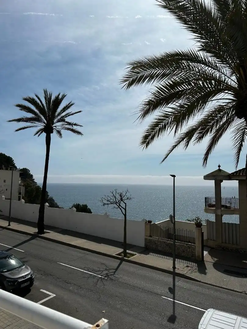 Piso en venta en Avinguda de Joan Miró, Cala Major Vista exterior de Piso en venta en Palma de Mallorca con Aire acondicionado, Terraza y Amueblado