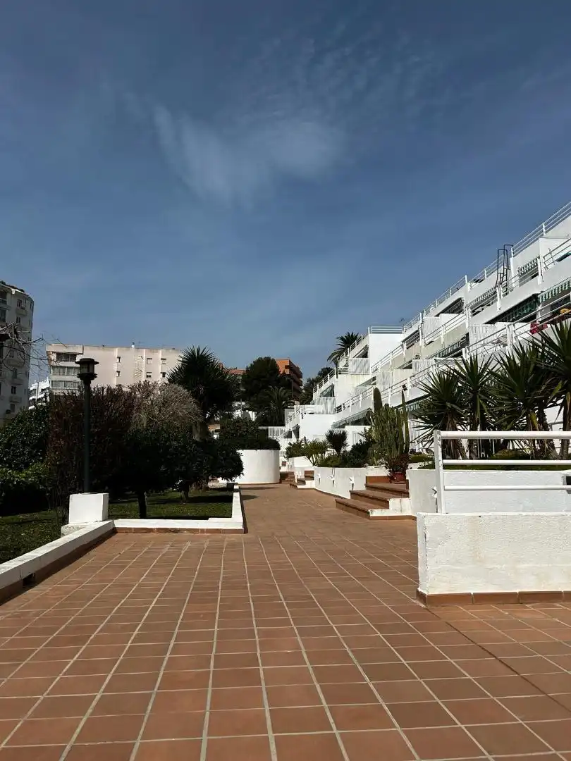 Piso en venta en Avinguda de Joan Miró, Cala Major Vista exterior de Piso en venta en Palma de Mallorca con Aire acondicionado, Terraza y Amueblado