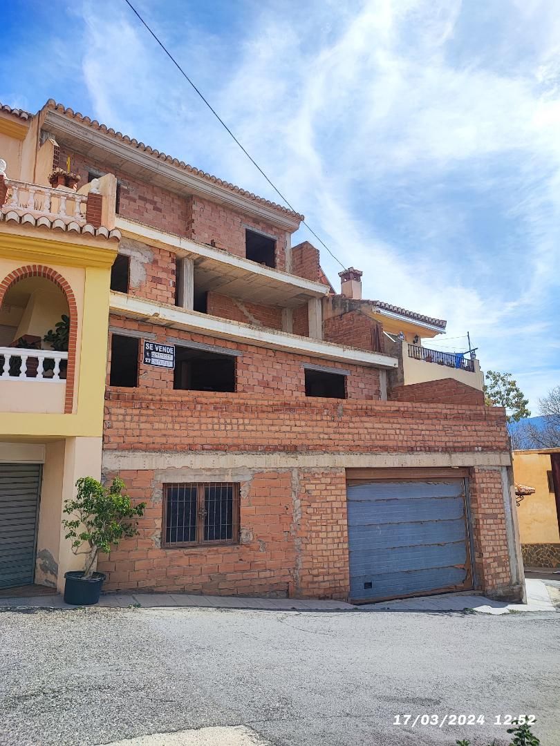 Vista exterior de Casa adosada en venda en Lanjarón